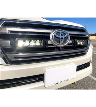 Landcruiser 200 2015+ Lazer LED Grille Kit - GK-LC200-G2-1K