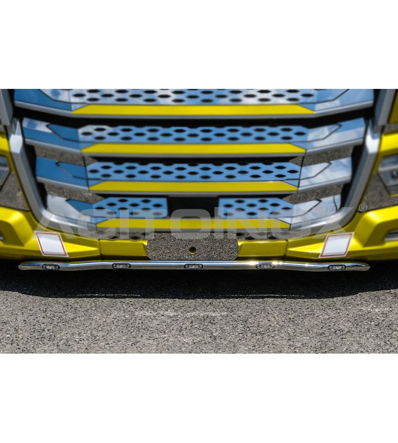 DAF XF/XG/XG+ Spoilerleiste mit Kennzeichenhalter - BA006DXG+ - Lights and Styling DAF XF/XG/XG+ Spoilerleiste mit Kennzeichenhalter - BA006DXG+ - Lights and Styling