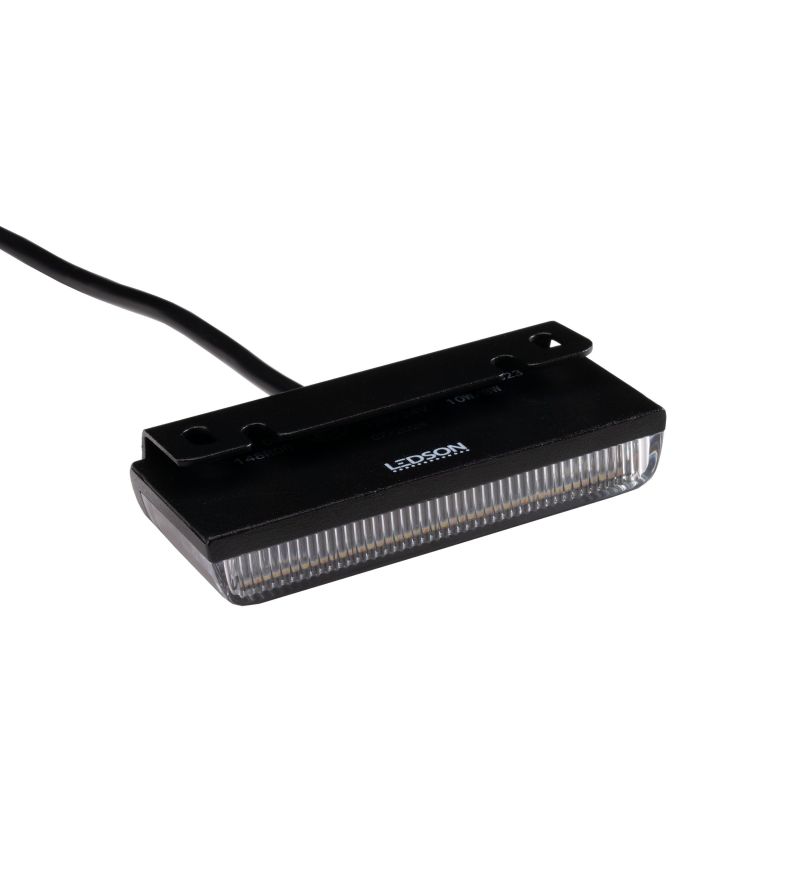 Bakljus - Ledson - Spectra - 3.5" - 9cm - Klar - Back - Blixt - 1 blixtmönster - 12V-30V Bakljus - Ledson - Spectra - 3.5" - 9cm - Klar - Back - Blixt - 1 blixtmönster - 12V-30V