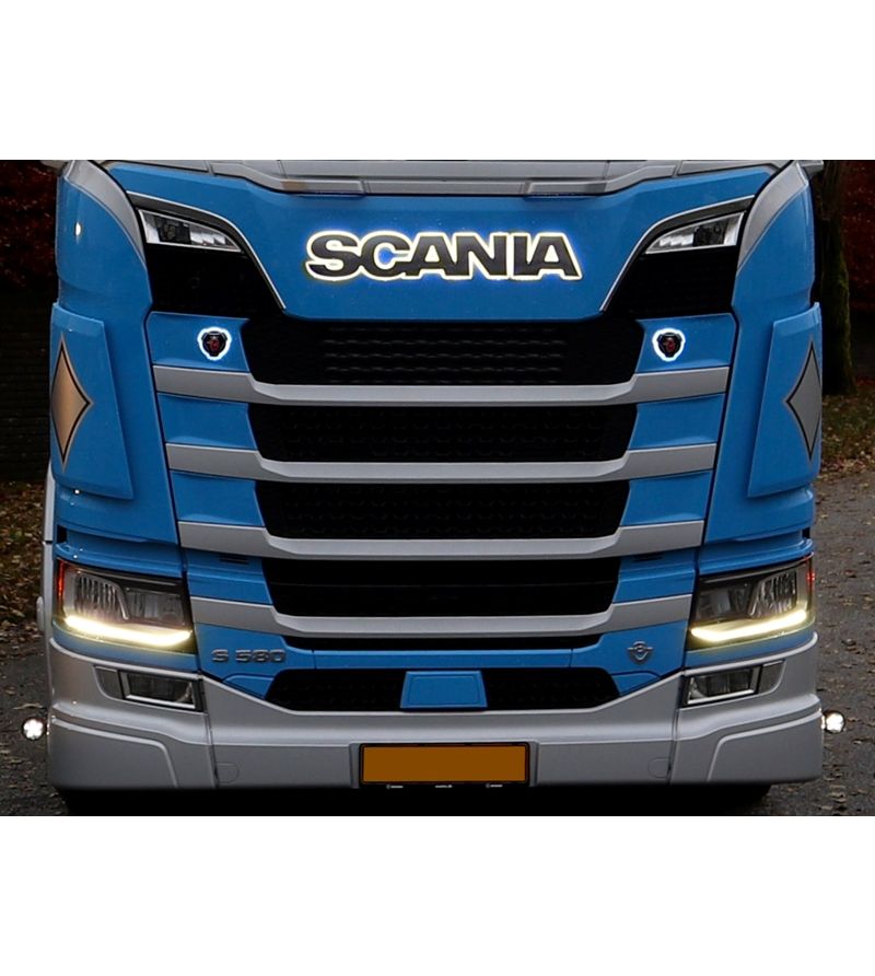 Dagsljus - Matronics - DRL - Warm white - 24V - Set - Scania - G/L/P/R/S - LED-strålkastare - 2016+ Dagsljus - Matronics - DRL - Warm white - 24V - Set - Scania - G/L/P/R/S - LED-strålkastare - 2016+
