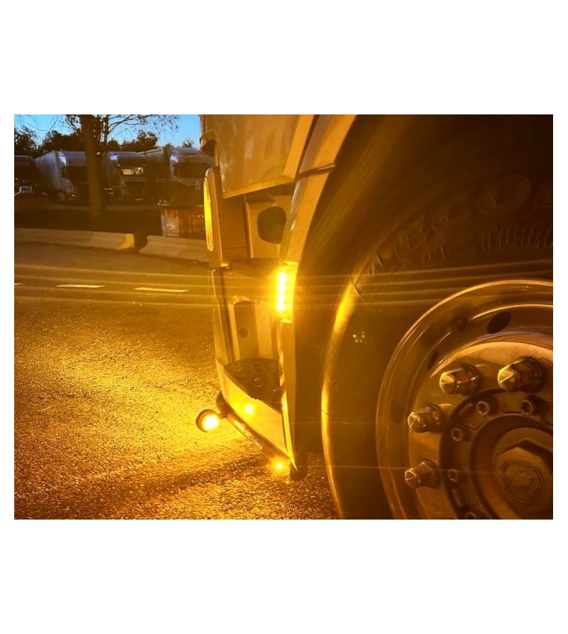 Markeringsljus - Matronics - Adapter för kabeldragning - För markeringsljus i blinker - 24V - Scania - G/L/P/R/S - 2016+ Markeringsljus - Matronics - Adapter för kabeldragning - För markeringsljus i blinker - 24V - Scania - G/L/P/R/S - 2016+