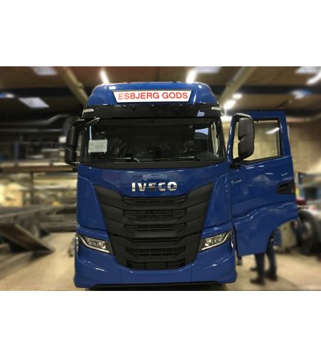 Light box - Nedking - Truck Sign Ultra Thin - Height 27.5cm - 53.1" - 135cm - Amber LEDs - Iveco - S-Way - 2019+