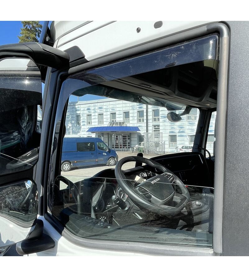 Vindavvisare - Rök - Set - Iveco - S-Way - 2019+ Vindavvisare - Rök - Set - Iveco - S-Way - 2019+