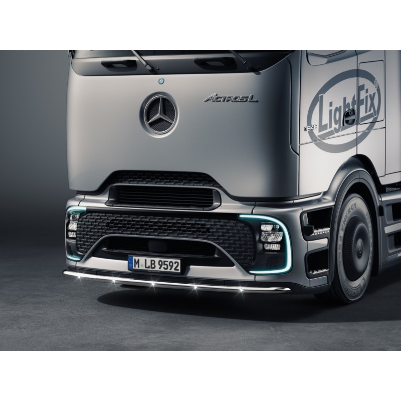 Bumperbar - Lightfix - Front-Liner - LED - High gloss stainless steel - Mercedes - Actros - L - 2500mm Cab - 2025+ Bumperbar - Lightfix - Front-Liner - LED - High gloss stainless steel - Mercedes - Actros - L - 2500mm Cab - 2025+
