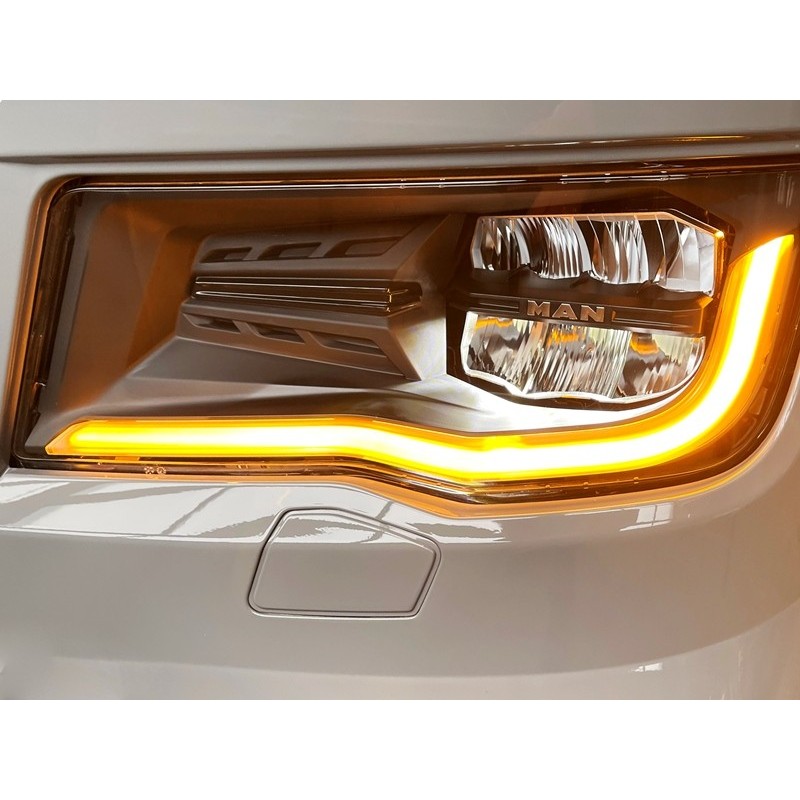 Dagrijverlichting - Matronics - Wit/Amber/Geel - 24V - Set - MAN - 2020+ Dagrijverlichting - Matronics - Wit/Amber/Geel - 24V - Set - MAN - 2020+