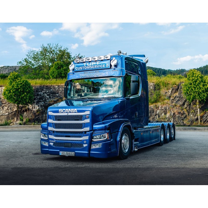Sun visor - TruckStyle Sweden - SV 30 - Height 30cm - Scania - G/L/P/R/S - 2016+ Sun visor - TruckStyle Sweden - SV 30 - Height 30cm - Scania - G/L/P/R/S - 2016+