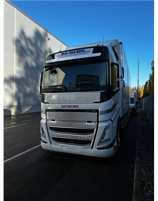 Front plate - Vepro - with letters - White - with letters - Volvo - FH - 5 - 2024+