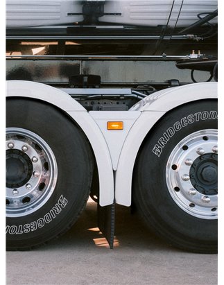 Spatbord strings - TruckStyle Sweden - Scania Style L - Voor originele markeerlichten - Wit - Voor originele markeerlichten - Se