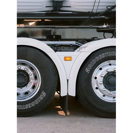 Mudguard Wedges - TruckStyle Sweden - Scania Style L - For original marker lights - White - For original marker lights - Set