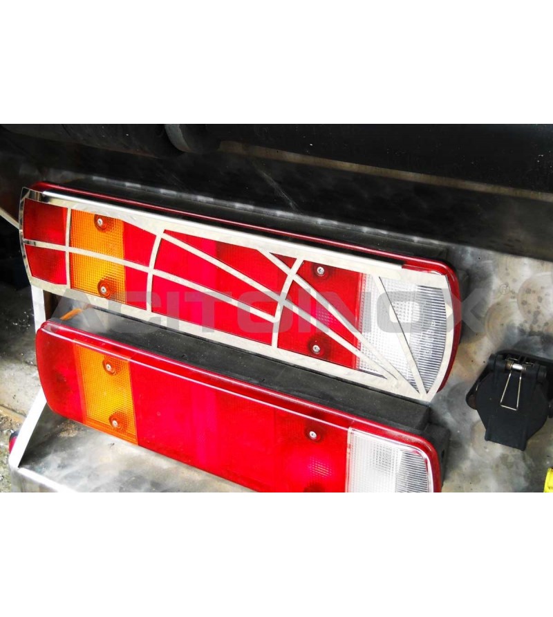 Scania L - STOP LICHT COVER - 026SRAGNA - RVS / Chrome accessoires - Verstralershop Scania L - STOP LICHT COVER - 026SRAGNA - RVS / Chrome accessoires - Verstralershop