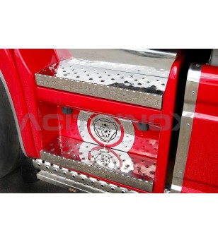 Scania L - SKIRT STEPS COVER - 022S - Stainless / Chrome accessories - Verstralershop