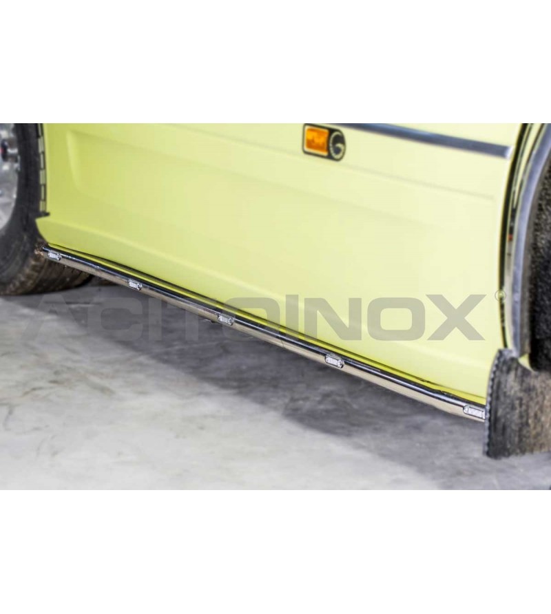 SCANIA SIDE BAR - RIGHT SIDE - SCANIA NEW R, STREAMLINE - 085SNRDX - Sidebar / Sidestep - Verstralershop SCANIA SIDE BAR - RIGHT SIDE - SCANIA NEW R, STREAMLINE - 085SNRDX - Sidebar / Sidestep - Verstralershop