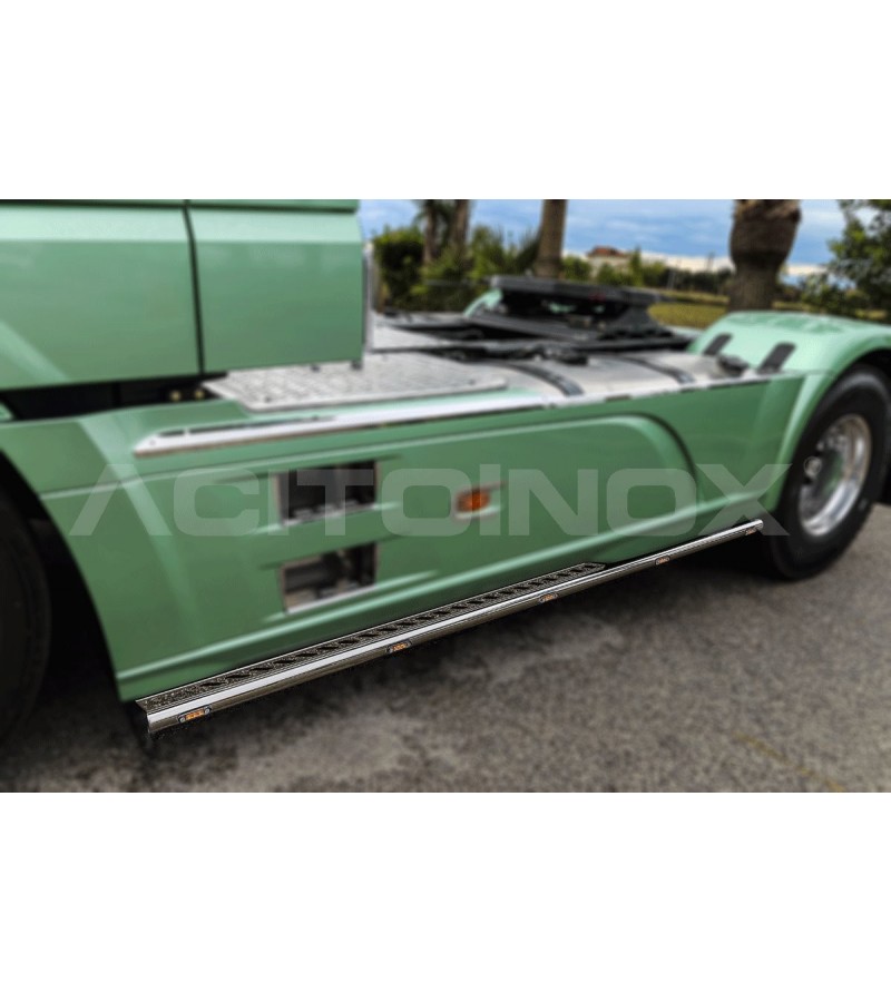 DAF XF 106 Skirt Side Bar Special - Linker kant - 003DXF106SP - Sidebar / Sidestep - Verstralershop DAF XF 106 Skirt Side Bar Special - Linker kant - 003DXF106SP - Sidebar / Sidestep - Verstralershop
