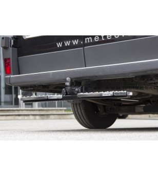 IVECO DAILY 15+ RUNNING BOARDS to tow bar pcs LARGE - 888420 - Rearbar / Opstap - Verstralershop